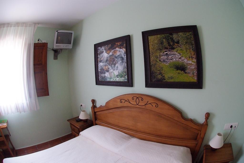 Hotel Casa Duaner Guardiola de Bergueda Quarto foto